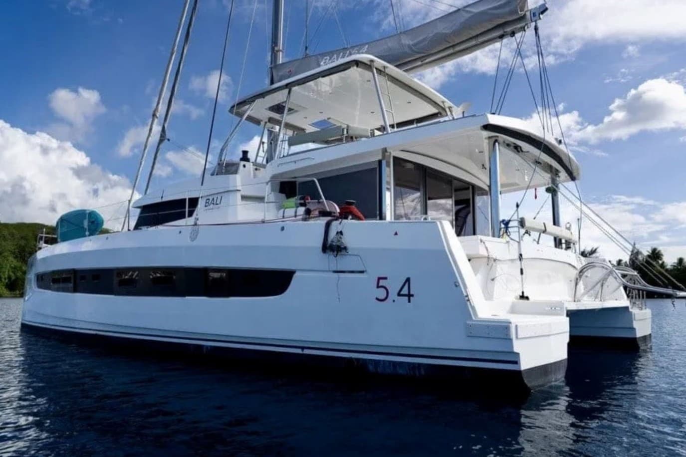 bali 54 tahiti hero exterior